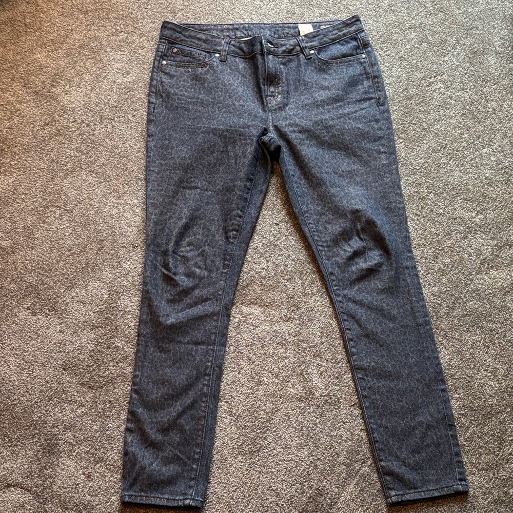 Buffalo David Bitton leopard print blue jeans size 32. Excellent condition